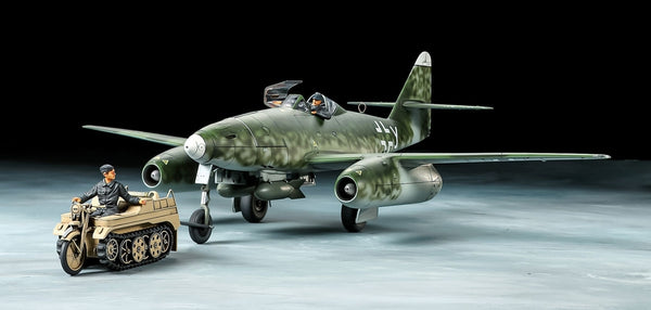 定番高評価TAMIYA 1/48 Me262w フィゼラーパルスジェットx8基搭載カスタムモデル　塗装済み完成品 完成品