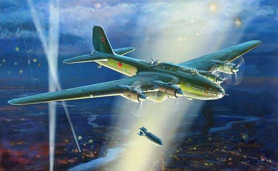 Zvezda 1/72 Soviet TB7 Heavy Bomber Kit