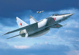 Revell Germany 1/72 MiG25 RBT Foxbat B Fighter Kit
