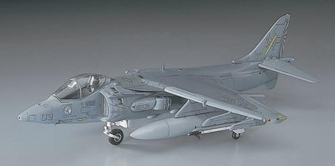 Hasegawa Aircraft 1/72 AV8B Harrier II Attacker Kit