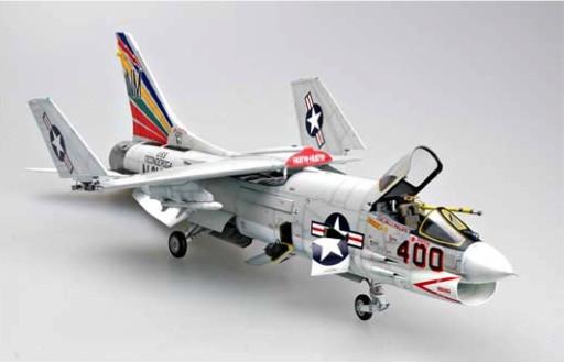 Trumpeter Aircraft 1/32 F8E Crusader Fighter Kit