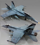 Academy Aircraft 1/72 F/A18E VFA143 Pukin Dogs USN Fighter Kit