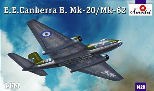 A Model 1/144 EE Canberra B Mk 20/62 Bomber Kit