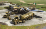 Airfix 1/72 Boeing B-17G And WWII USAAF 8th Air Force Re-Supply Set Kit