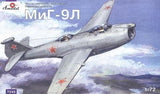 A Model From Russia 1/72 Mig9L Soviet Twin-Engine Fighter Kit