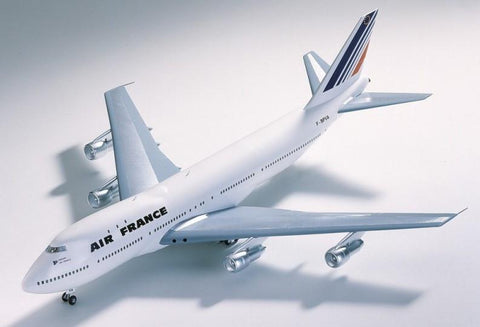 Heller Aircraft 1/125 B747 Air France Commercial Airliner Kit