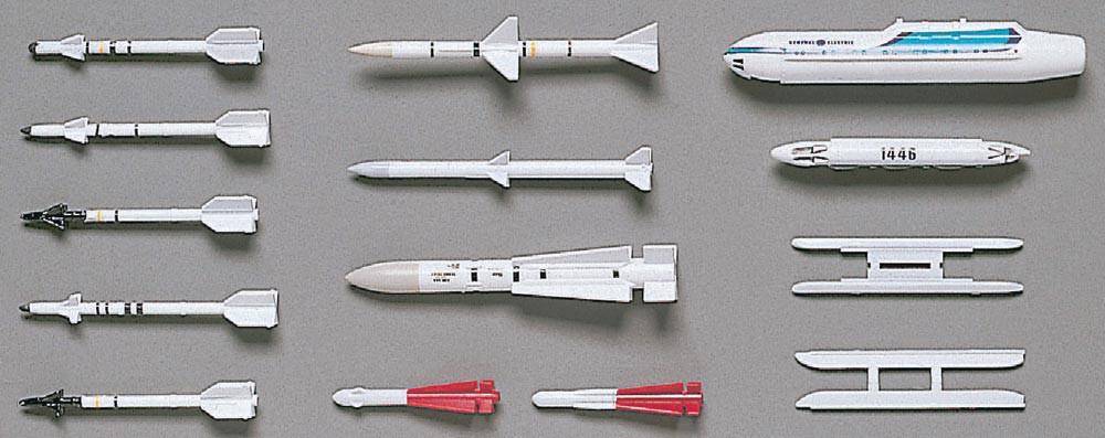 Hasegawa Aircraft 1/72 Weapons III - US Air to Air Missiles Kit