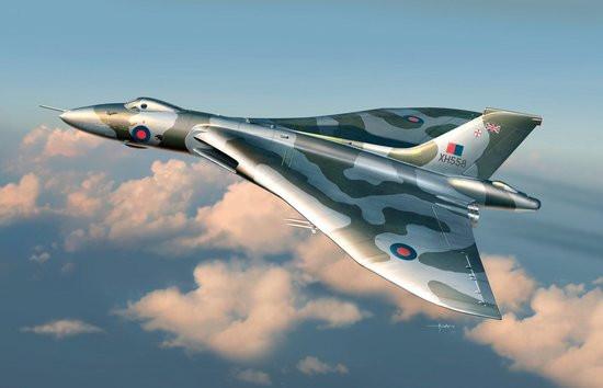 Dragon 1/200 Avro Vulcan B2 Jet-Pwd Bomber Ascension Island 30th Anniv Falklands War