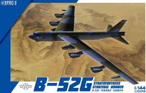Lion Roar Aircraft 1/144 B52G Stratofortress Strategic Bomber Kit